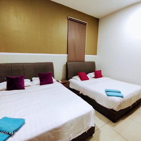 Atlantis Homestay Pool View 1210 ملقا المظهر الخارجي الصورة