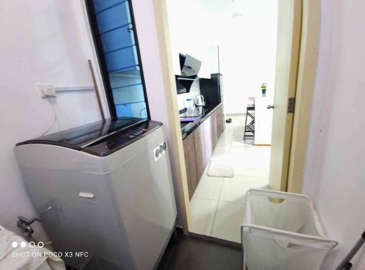 Atlantis Homestay Pool View 1210 ملقا المظهر الخارجي الصورة