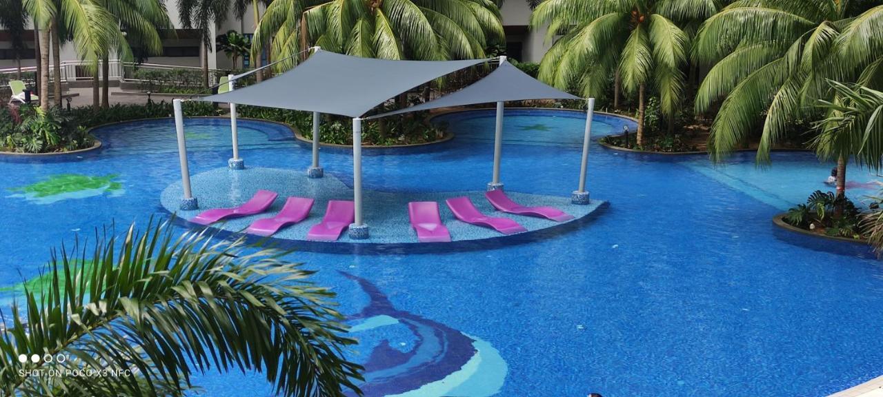 Atlantis Homestay Pool View 1210 ملقا المظهر الخارجي الصورة