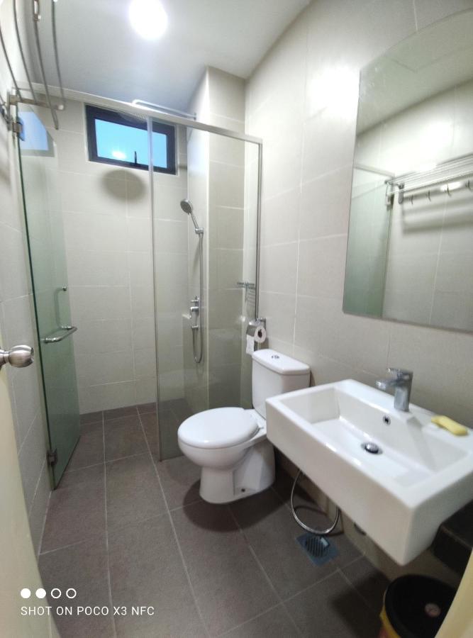 Atlantis Homestay Pool View 1210 ملقا المظهر الخارجي الصورة