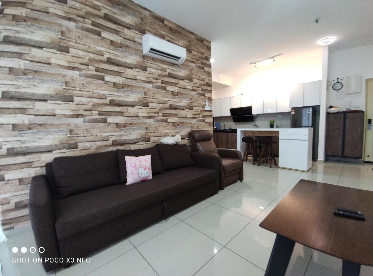 Atlantis Homestay Pool View 1210 ملقا المظهر الخارجي الصورة