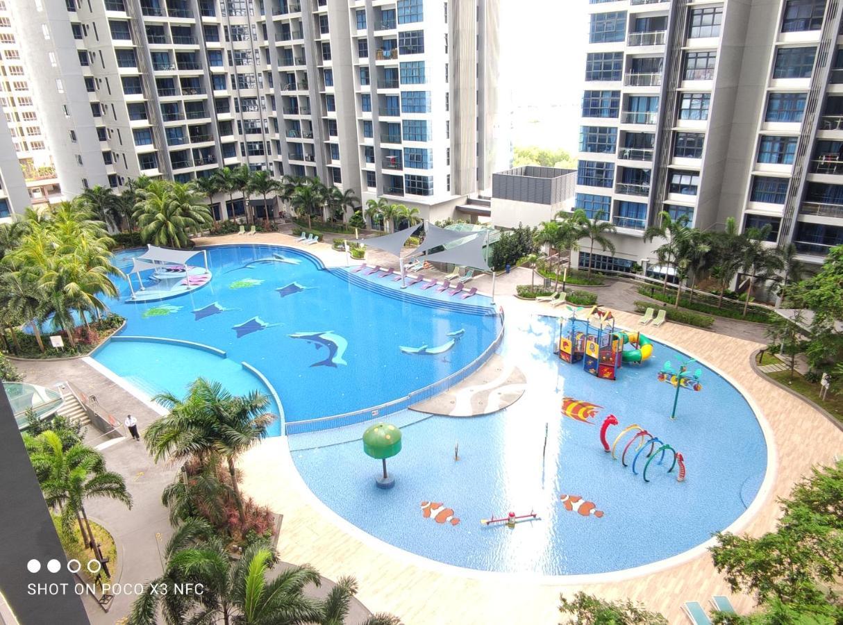 Atlantis Homestay Pool View 1210 ملقا المظهر الخارجي الصورة
